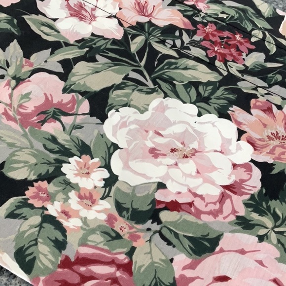 Croscill Other - Croscill set of 2 window valances. Roses on black.